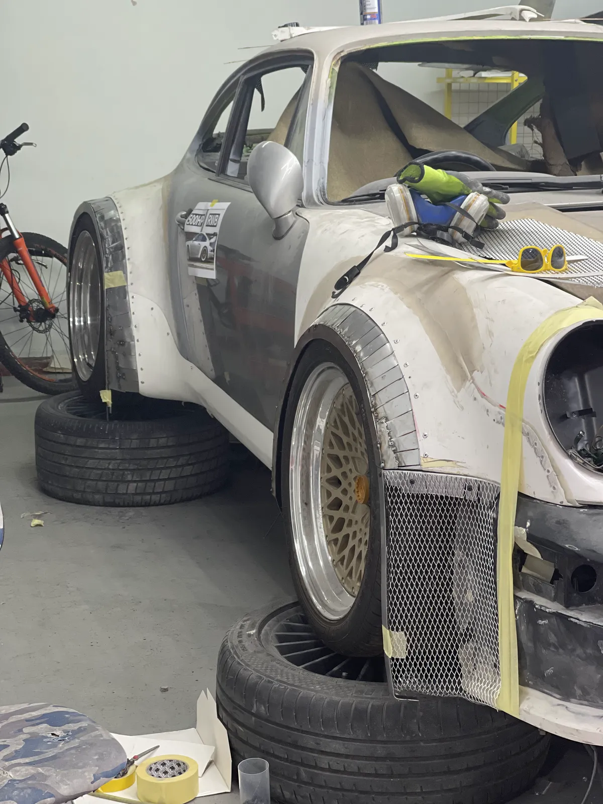 Fabricated arches and mesh detailing on the Porsche 911 during the build